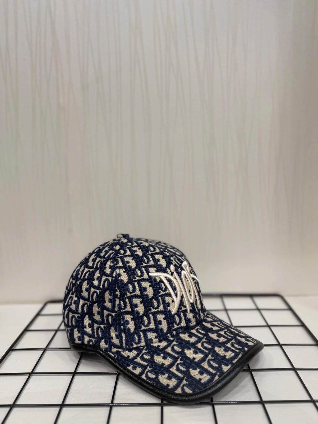 Boné Christian Dior Oblique Navy — LW Imports